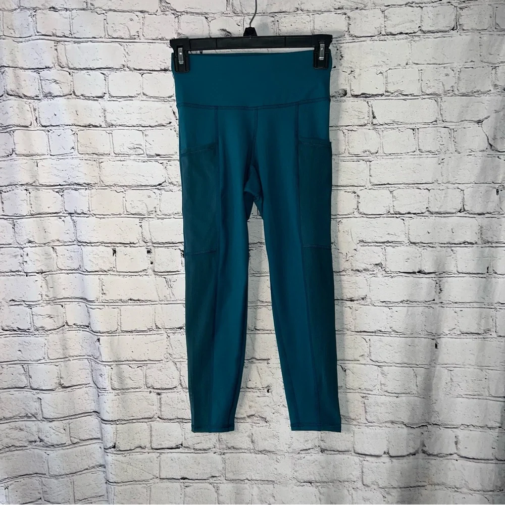 Universal Standard NWT Cropped Mesh Leggings Mid Rise Teal Color Size‎ XS
